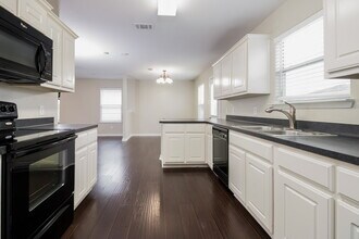 29043 Village Creek Loop in Spring, TX - Building Photo - Building Photo