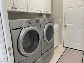 3531 Grand Cypress Dr in Naples, FL - Building Photo - Building Photo