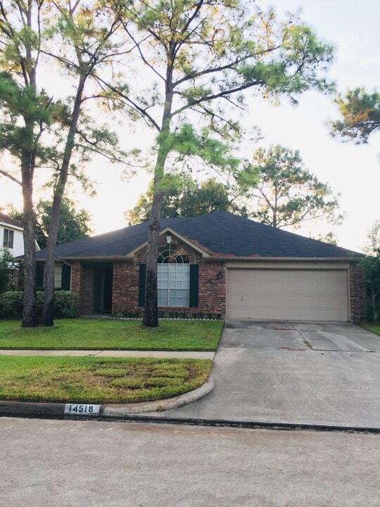 14518 Cypress Green Dr in Cypress, TX - Building Photo