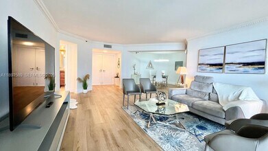 5200 N Ocean Dr in Riviera Beach, FL - Building Photo - Building Photo