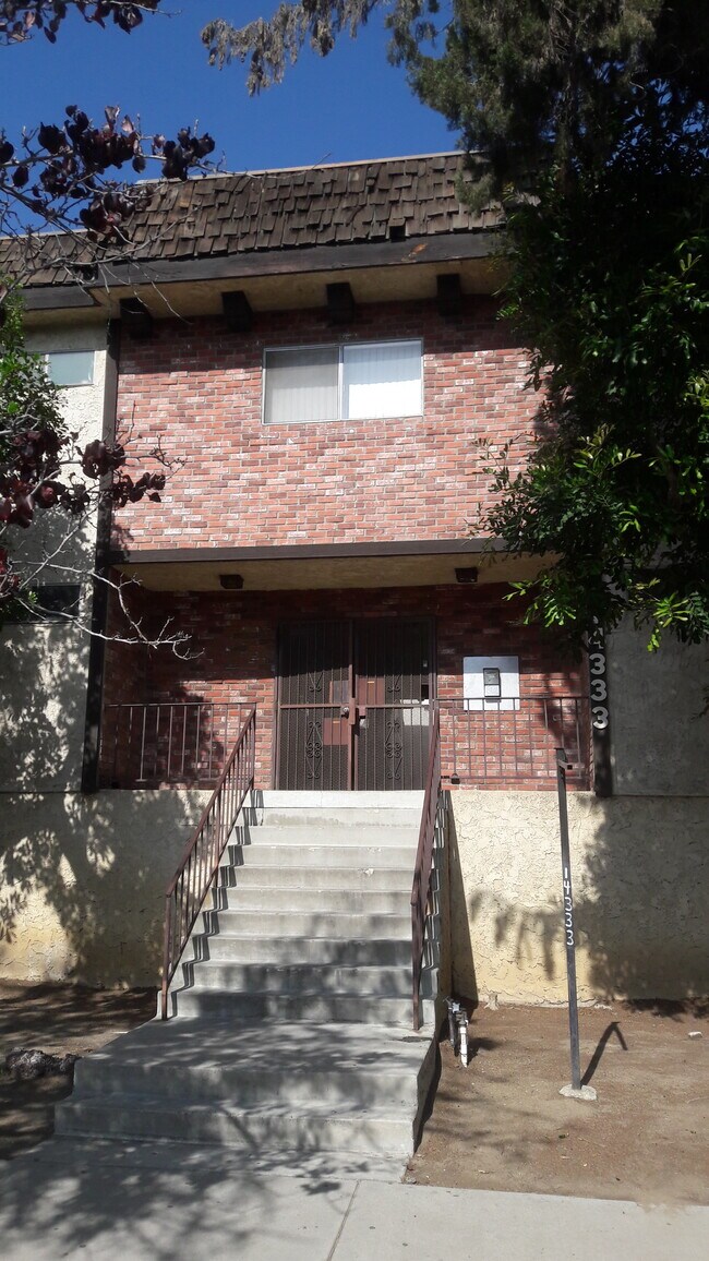 14333 Friar St Apartments and Nearby Van Nuys Apartments For Rent Van Nuys, CA
