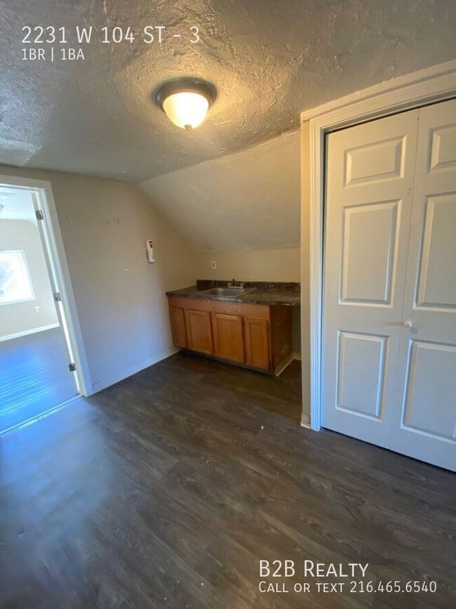 property at 2231 W 104th St