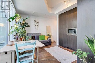 115-3115 Blue Jays Way in Toronto, ON - Building Photo - Building Photo