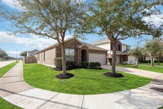 5803 Camelia Evergreen Ln in Richmond, TX - Building Photo - Building Photo