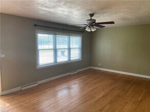 2950 N Lynnhaven Rd in Virginia Beach, VA - Building Photo - Building Photo