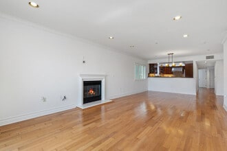 1246 Armacost Ave, Unit #301 in Los Angeles, CA - Building Photo - Building Photo