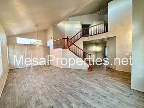 12914 Tiburon Dr in Victorville, CA - Building Photo - Building Photo