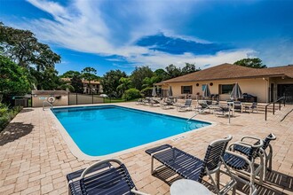 1682 Seascape Cir in Tarpon Springs, FL - Building Photo - Building Photo