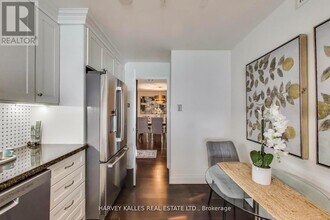 55 Skymark Dr in Toronto, ON - Building Photo - Building Photo