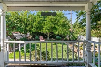 676 W I St in Benicia, CA - Building Photo - Building Photo