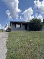 221 College St in Ripley, TN - Building Photo