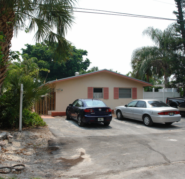 106 Riverside Dr in Fort Lauderdale, FL - Building Photo