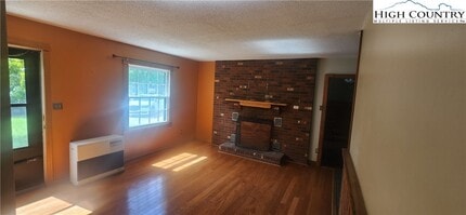112 Knoll Dr in Boone, NC - Building Photo - Building Photo