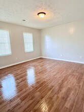 280 Timber Creek Ln SW in Marietta, GA - Foto de edificio - Building Photo