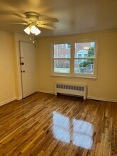 41A Carolyn Ter, Unit 41a in Roselle, NJ - Building Photo - Building Photo