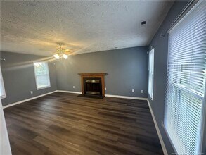 3545 Chaucer Dr in Hope Mills, NC - Building Photo - Building Photo