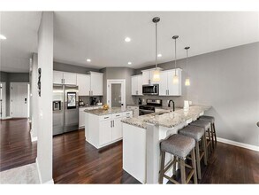 5140 Kimberly Ln N in Plymouth, MN - Building Photo - Building Photo