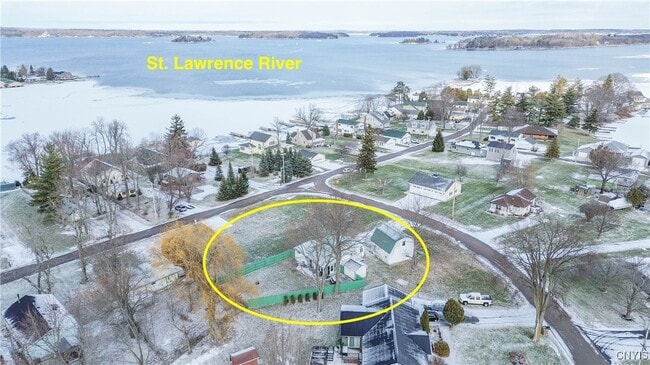 216 Frontenac Blvd in Clayton, NY - Building Photo - Building Photo