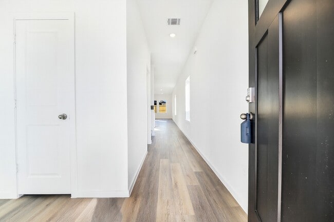 property at 3930 El Vaquero Ct