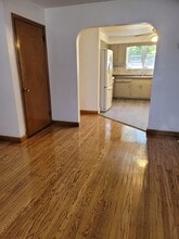 100 E Park Ave in Ambler, PA - Foto de edificio - Building Photo