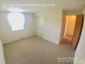 202 Orchard Ct in Red Lion, PA - Building Photo - Building Photo
