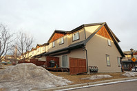 99 Panatella Pike NW in Calgary, AB - Building Photo - Building Photo