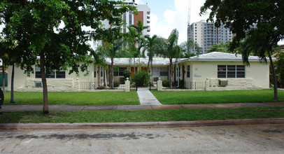 39-43 Phoenetia Ave in Coral Gables, FL - Building Photo - Building Photo