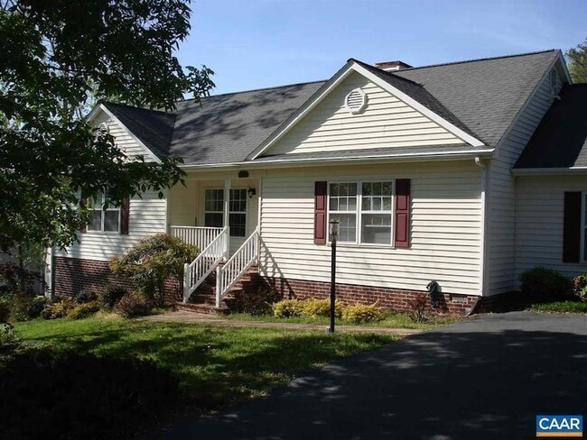 property at 136 Goldenrod Ct