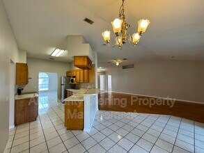 375 SW Huntington Glen in Lake City, FL - Building Photo - Building Photo