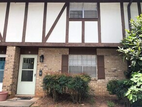 2956 N Dekalb Dr-Unit -B in Atlanta, GA - Building Photo - Building Photo
