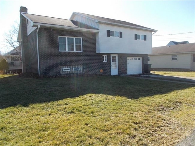 630 Shelby St in Monongahela, PA - Building Photo - Building Photo