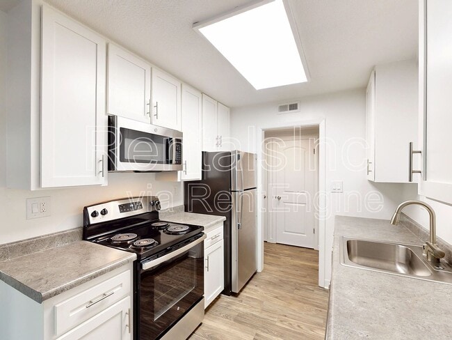 property at 823 Las Gallinas Ave