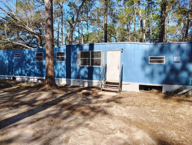 property at 970 Live Oak Dr