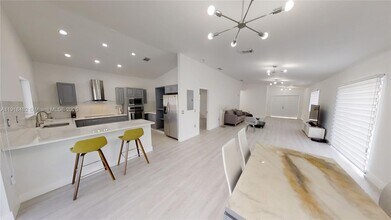 3834 SW 149th Pl in Miami, FL - Building Photo - Building Photo