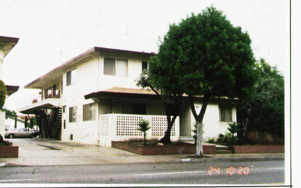 12524 Birch Ave in Hawthorne, CA - Foto de edificio