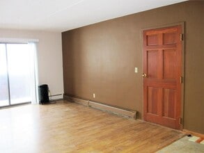 208 Alabama St in Saint Croix Falls, WI - Building Photo - Building Photo
