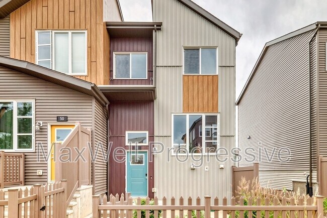 4470 Prowse Rd SW in Edmonton, AB - Building Photo - Building Photo