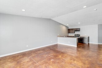 1042 S Vassar St in Wichita, KS - Building Photo - Building Photo