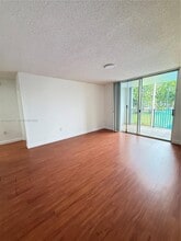 4560 NW 107th Ave in Doral, FL - Building Photo - Building Photo