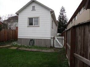 1554 H St in Arcata, CA - Building Photo - Building Photo