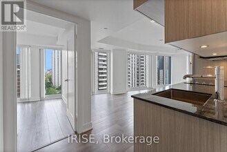575-1575 Bloor St E in Toronto, ON - Building Photo - Building Photo