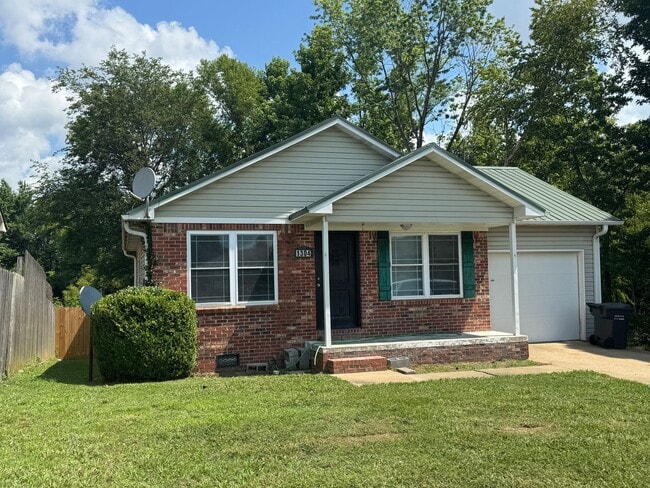 1304 Lakewood Dr