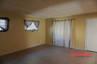 3909 Balboa Dr in Bakersfield, CA - Building Photo - Building Photo