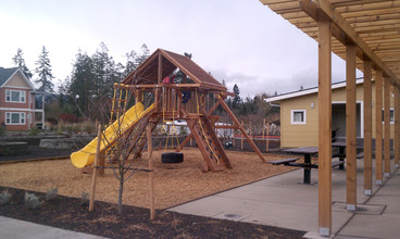 SeaBreeze Apartments in Sequim, WA - Building Photo - Building Photo