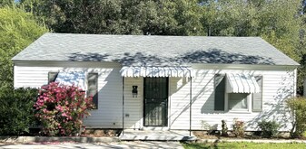 1640 Russwood Rd in Memphis, TN - Building Photo