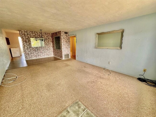 2434 Australia Way E, Unit 38 in Clearwater, FL - Building Photo - Building Photo