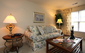 Blackthorn Apartments of Greensboro in Browns Summit, NC - Foto de edificio - Interior Photo