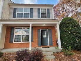 1030 Prestwyck Ct in Alpharetta, GA - Building Photo