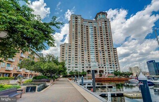 100 Harborview Dr in Baltimore, MD - Building Photo