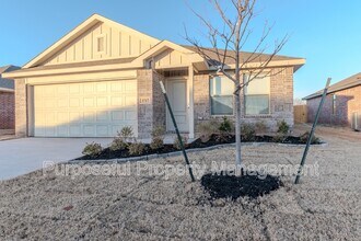 3717 Los Cabos Dr in Mustang, OK - Building Photo - Building Photo